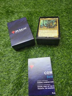 Magic The Gathering Commander Deck 2019: Faceless Menace