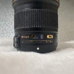 Nikon AF-S NIKKOR 24mm f/1.8G ED Lens