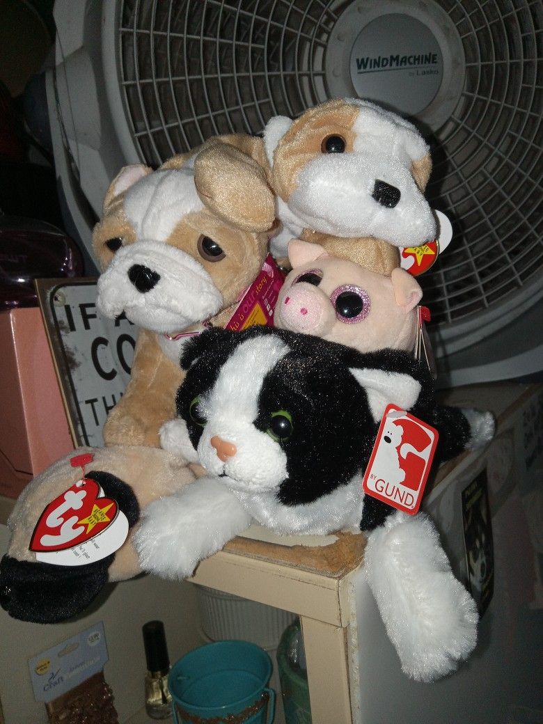 Stuffed Animals 