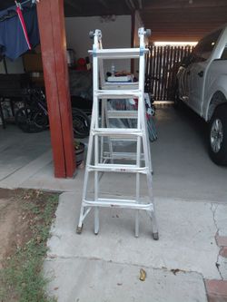 20 FT WERNER LADDER 