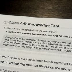 CALIFORNIA COMMERCIAL DRIVER LICENSE STUDY GUIDE INCLUDING GENERAL KNOWLEDGE, AIR BRAKES AND COMBINATION STUDY GUIDE  (250 QUESTIONS) & PRACTICE TEST