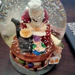 Christmas Santa Snow Globe
