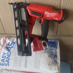 Milwaukee Finish Nailer 