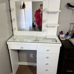 New Makeup Vanity In Stock 