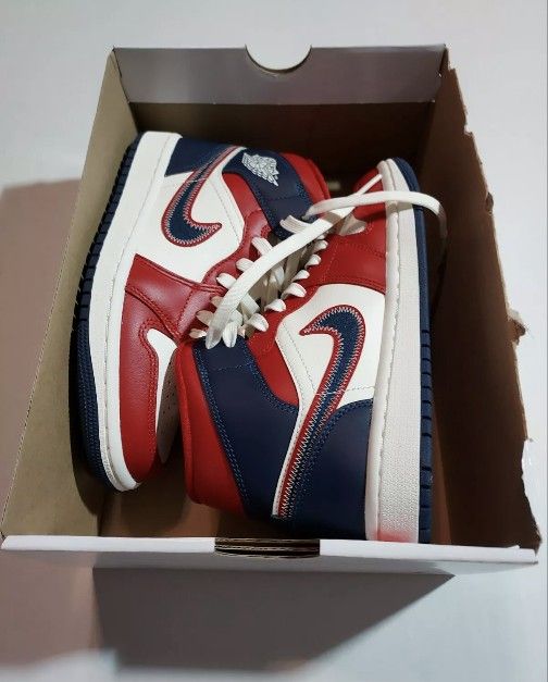 New Nike Air Jordan 1 Mid SE  "USA"  Red Sail Navy Women's Size 5.5 [DQ7648-600]