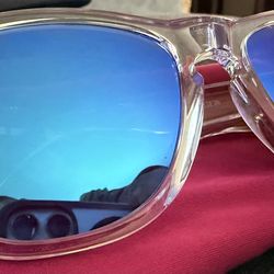 Oakley Frogskins $185