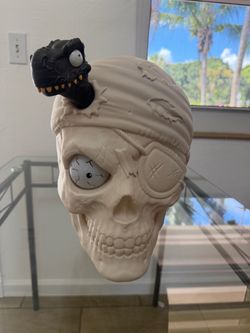 Large Pirate Skull Decoration with Dinosaur