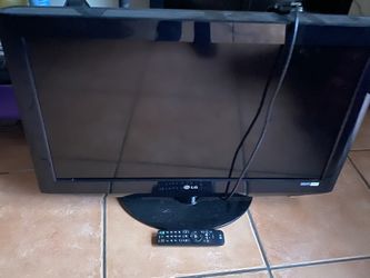 2 32” Tv
