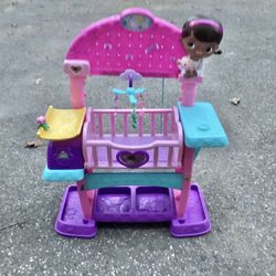 Doc McStuffins Baby Pet Nursery PBS Kids Creative play Pick up Only to Large To Ship  Nashua - Billerica