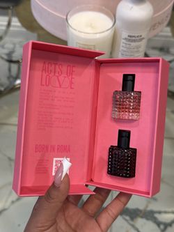 Valentino Mini Donna Born in Roma Eau de Parfum & Donna Born in Roma Extradose Parfum Duo Gift Set💕