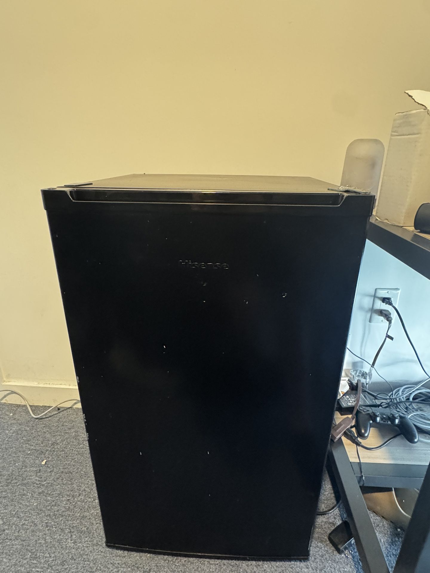 Hisense Mini Fridge