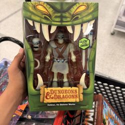 Super7 Ultimates! Dungeons & Dragons Dekkion the Skeleton Warrior (Glow-in-the-Dark) action figure. 