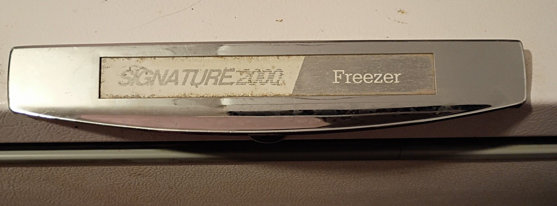 Frigidaire Signature 2000 Freezer