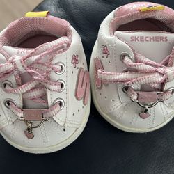 Build-a-Bear Skechers Sneakers Shoes w/ Heart Charm Pink & White