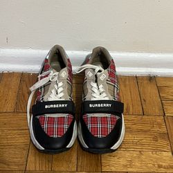 Burberry Sneakers 
