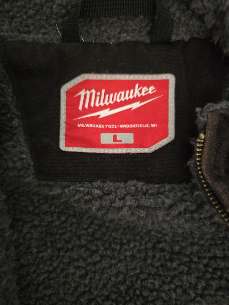Men's Large Black Heavy-Duty Sherpa-Lined Vest with 5-Pockets. BY Milwaukee