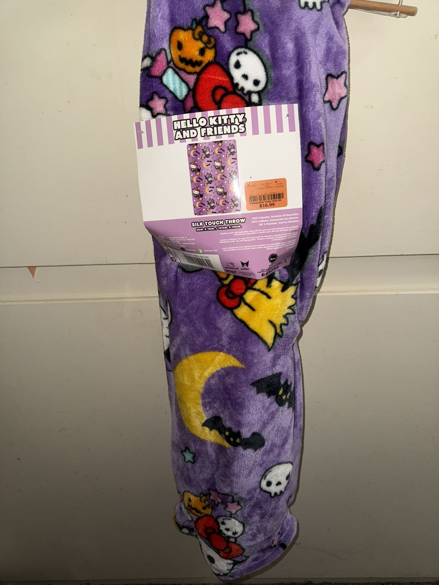 Hello Kitty Halloween Blanket