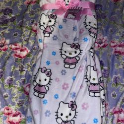 Hello Kitty Blanket (1) Available 