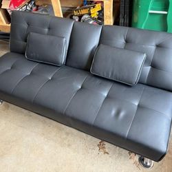 Black Futon