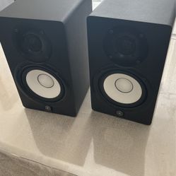 Yamaha Hs5 Studio Monitors