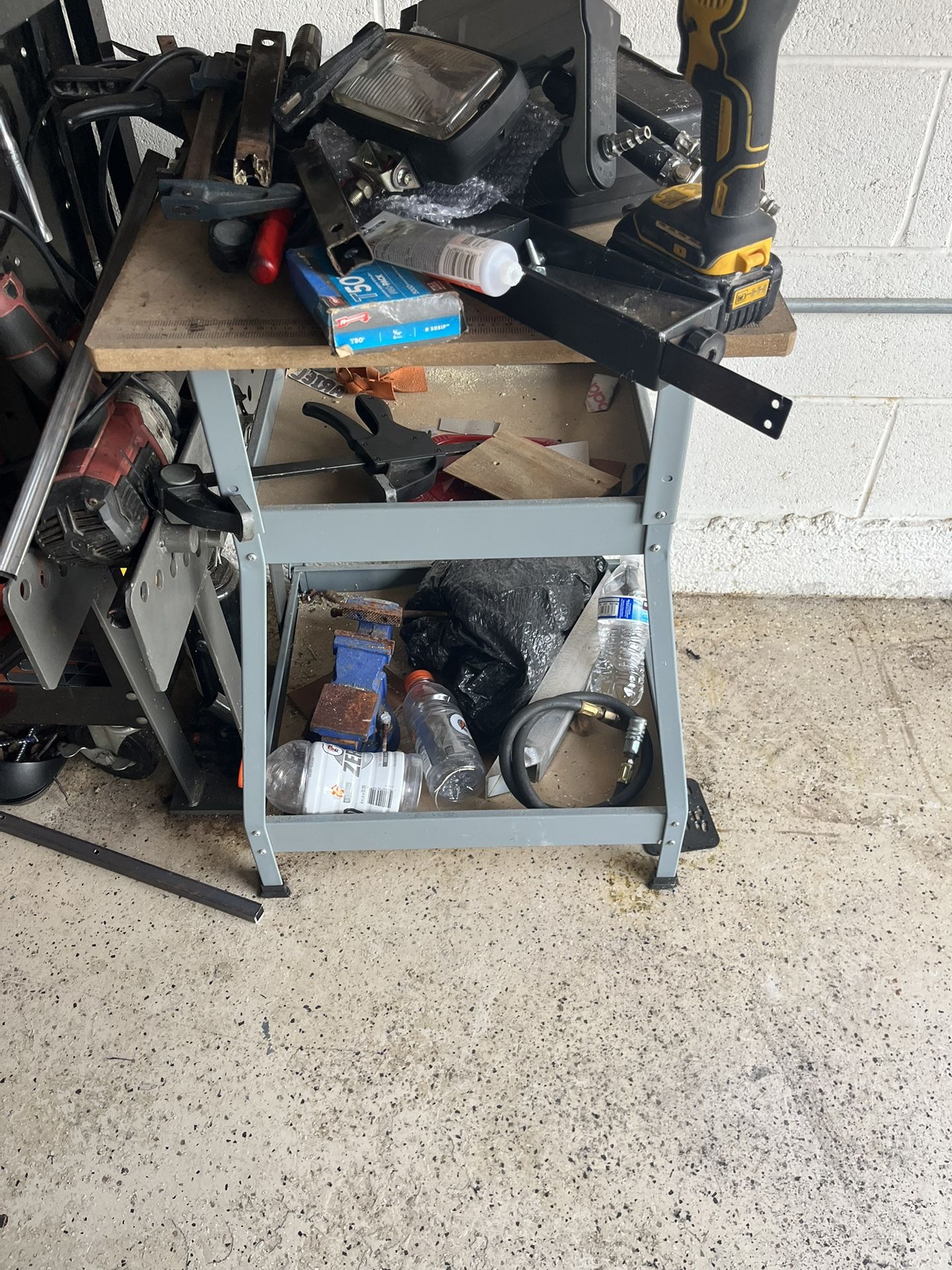 3 FOLDABLE WORK TABLES