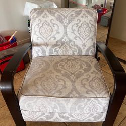 ARM CHAIR