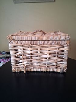 Wicker Rattan Storage Basket with Lid
