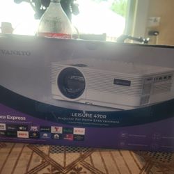 Projector With Rojy Express