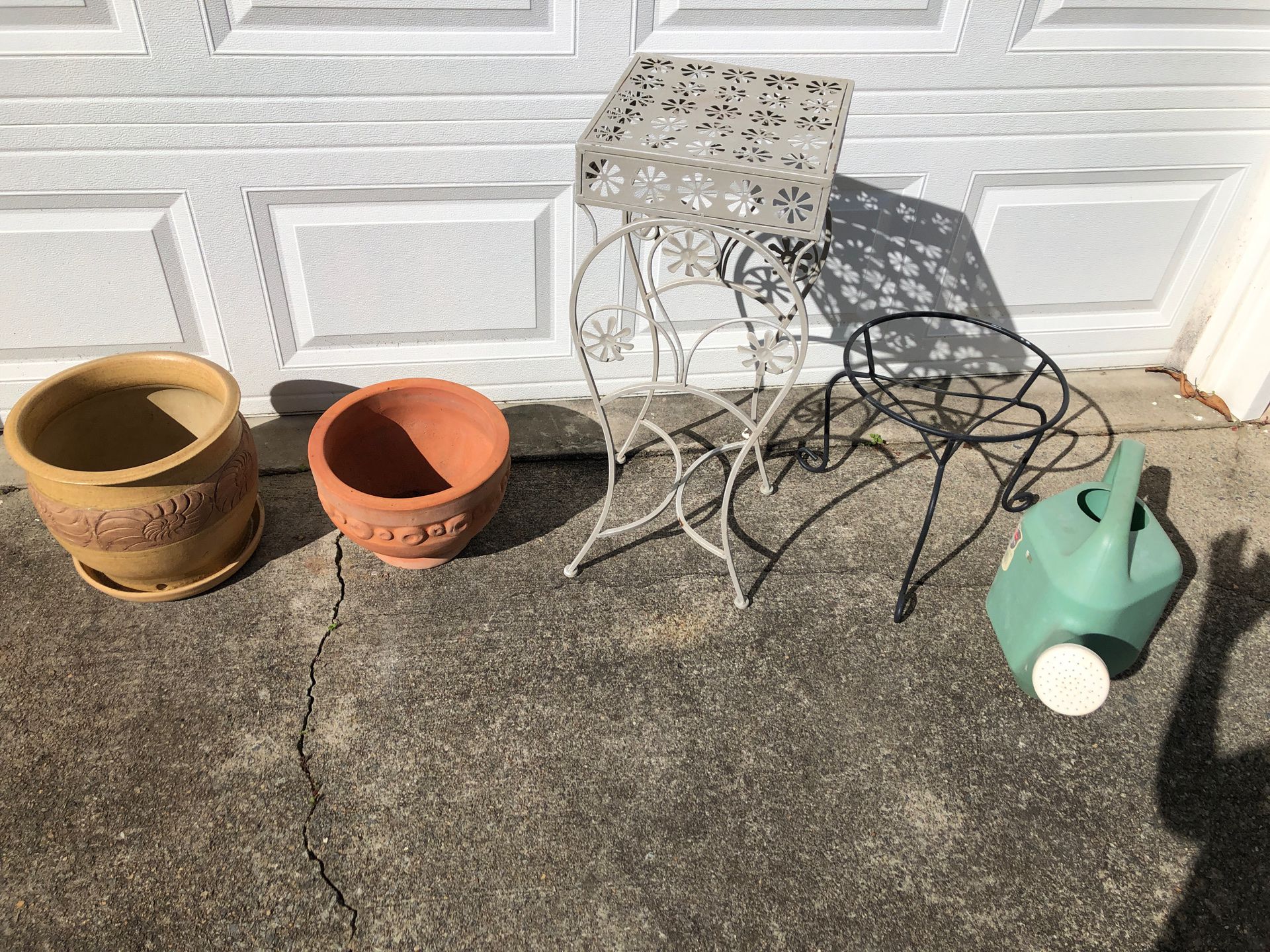 Clay Plant/Flower Pots and Plant Stands