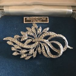 Vintage Silver Tone Rhinestone Brooch