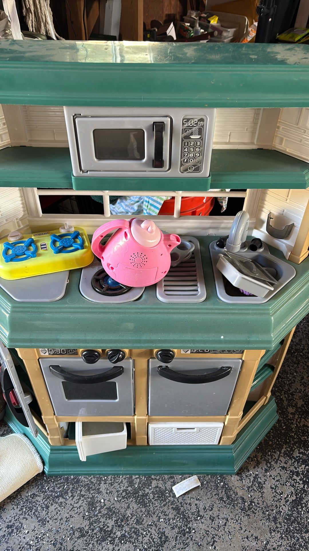 Christmas toy Kids Stove and Kitchen Items