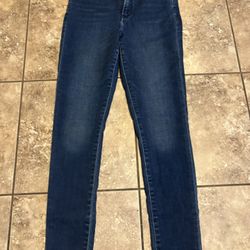 Women’s Express Hi Rise Size 2r Stretchy Skinny’s 