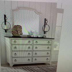 8 Drawers Dresser With Mirror 