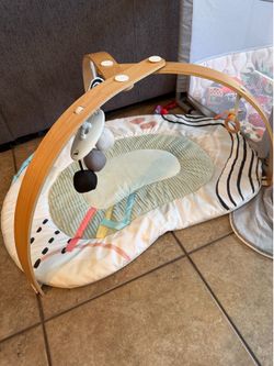 Baby play gym mat