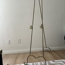 Adjustable Easel Sign Display with Fleur de Lis Design