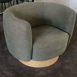 Green swivel chair