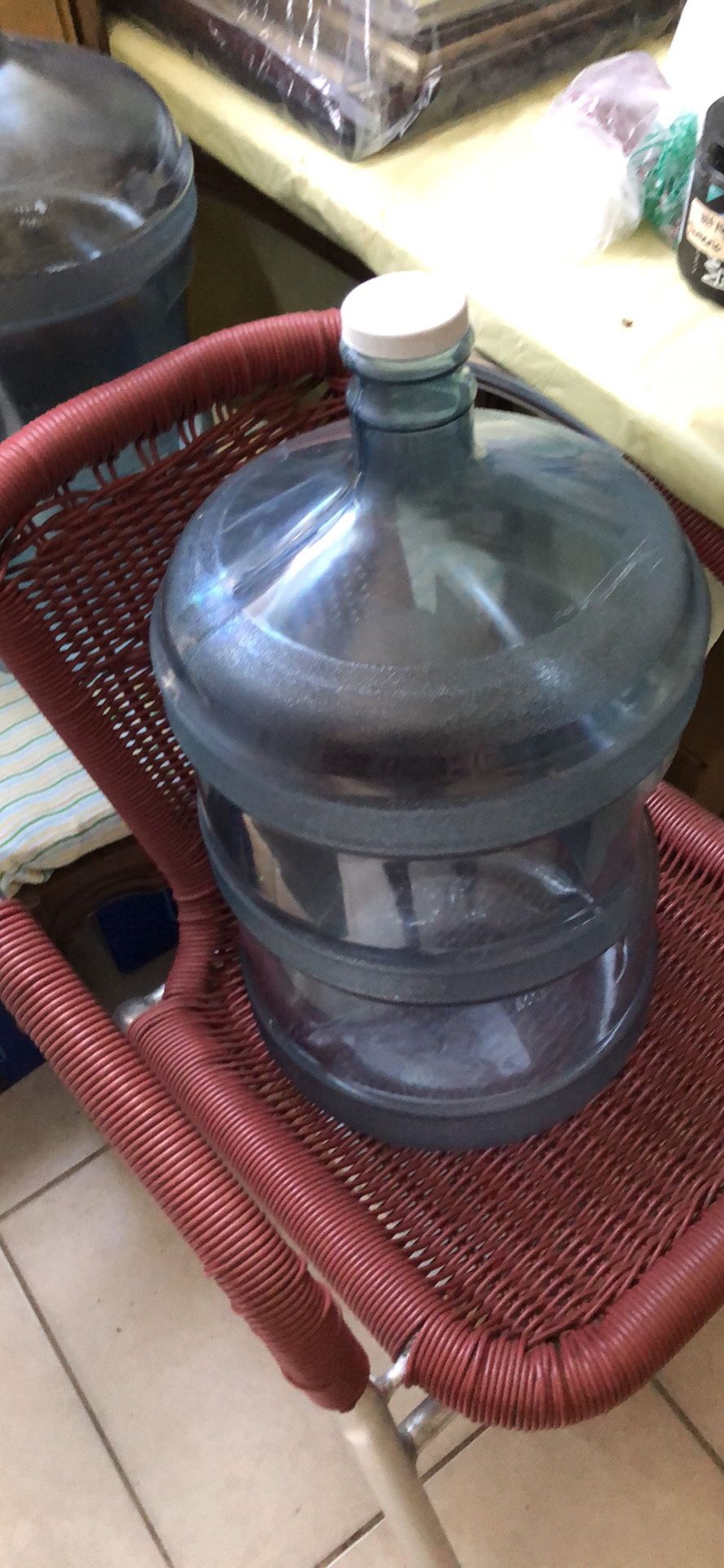 Water container 5 gallons