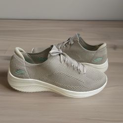 Sketchers memory foam size 10 used great condition 