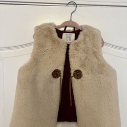Girls Zara Faux Fur Vest.  Size 3-4 Years. 
