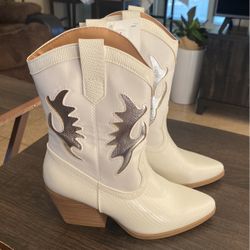 White Cowgirl Boots