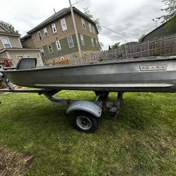Aluminum Boat With Trailer 