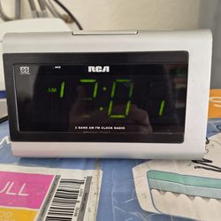 RCA alarm clock and radio, screen works. Video to prove it