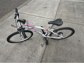 Specialized girls bike medium size