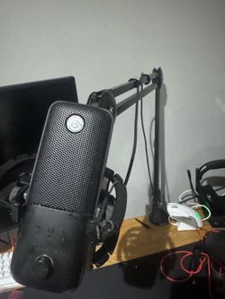 Elgato Wave 3 and rode boom arm