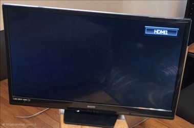 32" Flat Screen TV