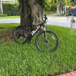 Trek Marlin 5 Mountain Bike