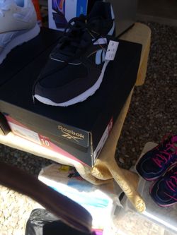 Reebok Womens Size 10