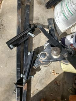 Curt 10k Weight Distribution Hitch