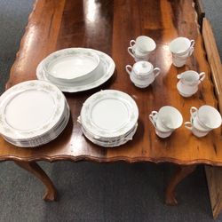 Service for 8 Noritake Fine China Melissa Pattern 28 Pieces 💵  💳  💵  Cash and Card Accepted