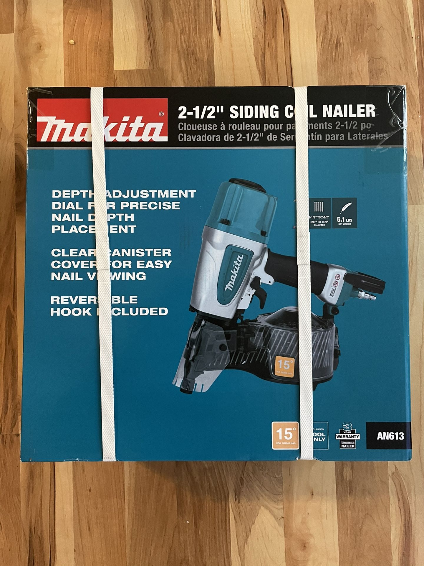 Makita AN613 2-1/2 in. Pneumatic 15° Siding Coil Nailer